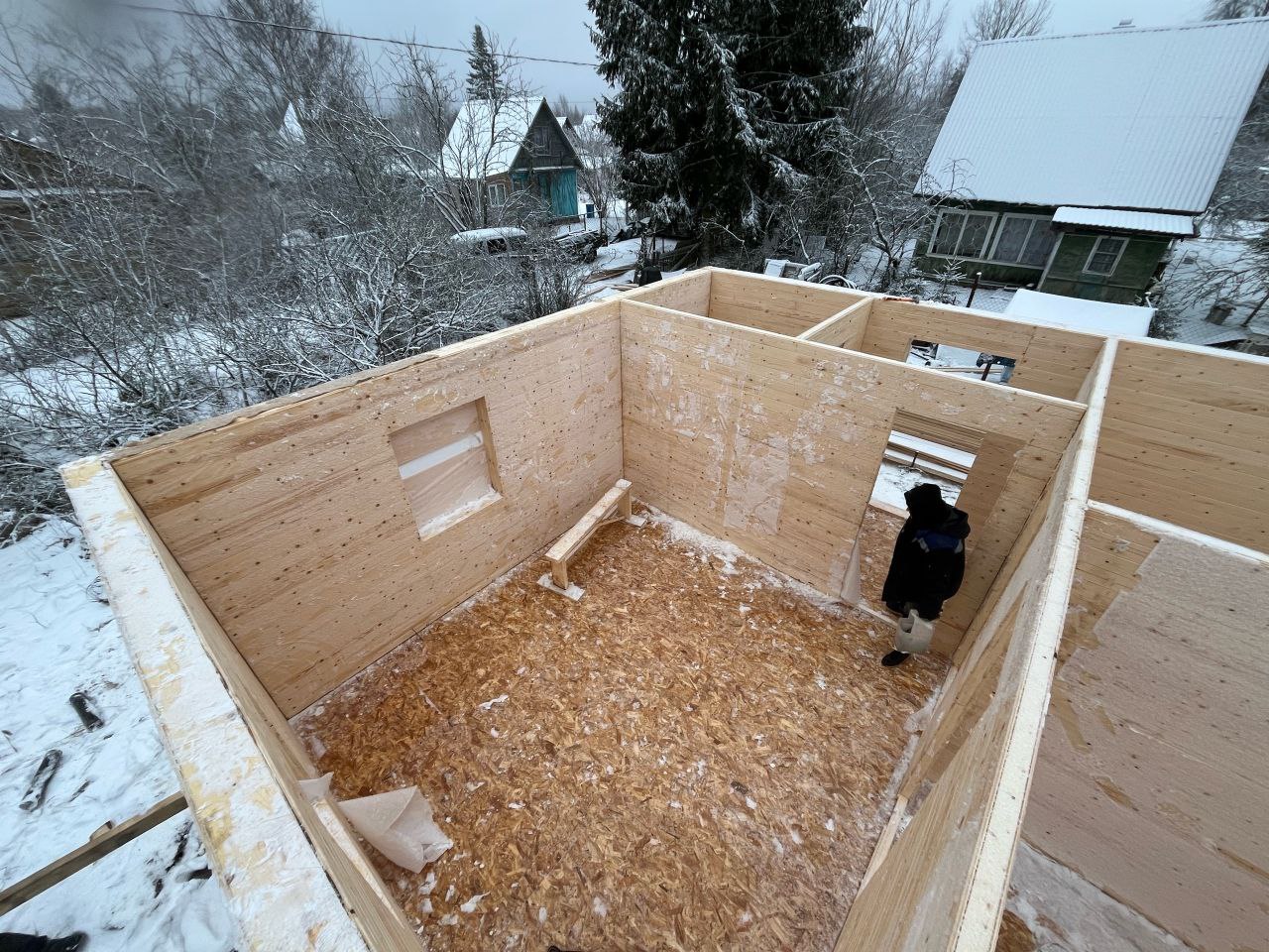 Дачный домик — вид с другой стороны