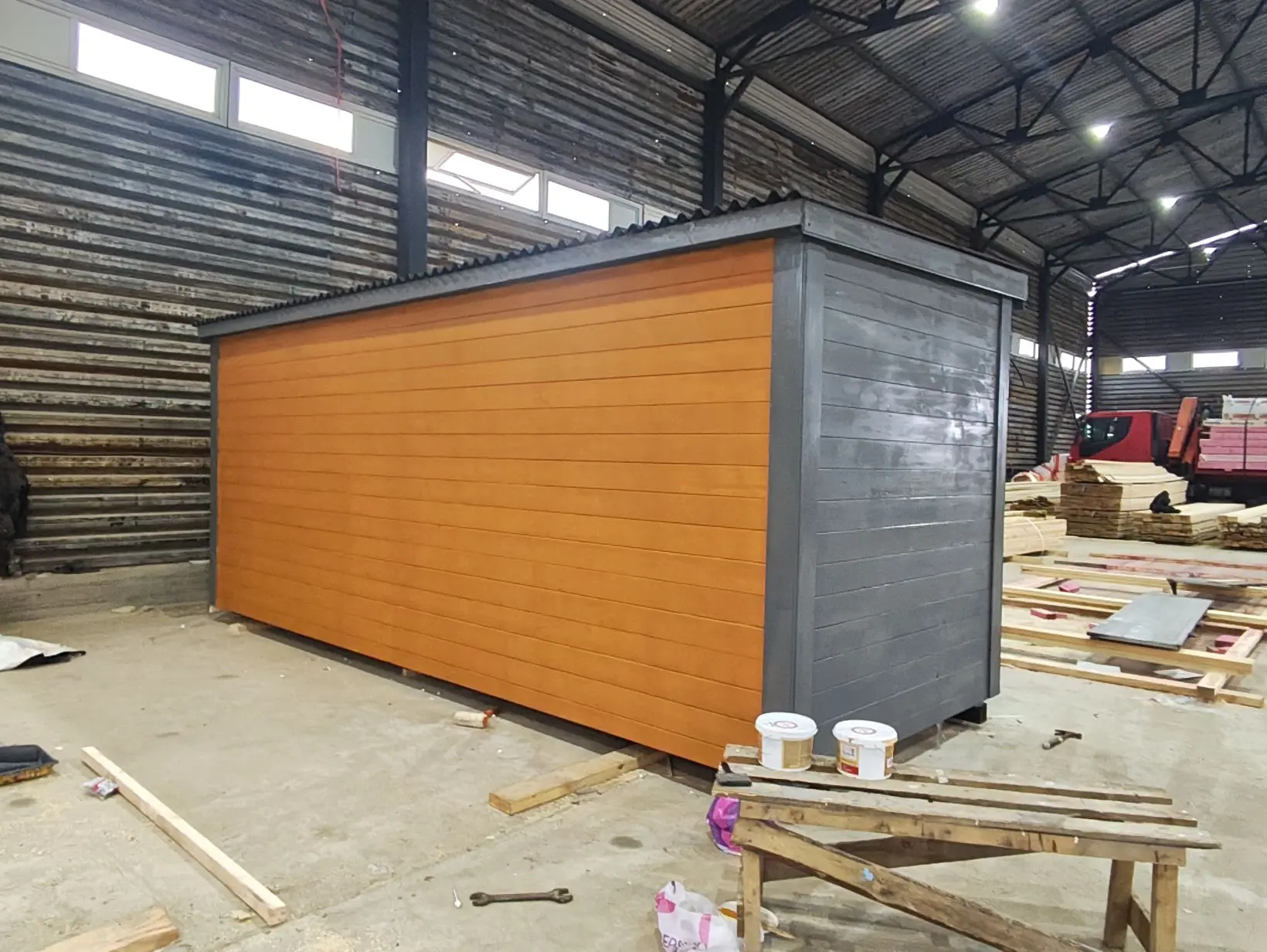 Бытовка 6×3 с туалетом и душем